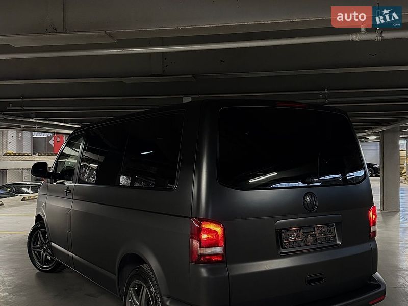 Минивэн Volkswagen Multivan 2013 в Виннице