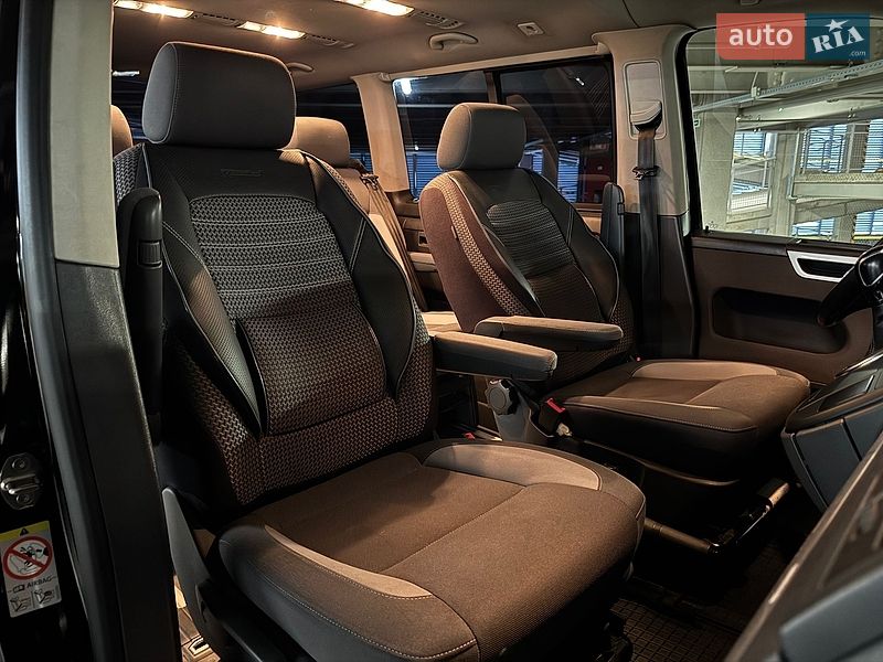 Минивэн Volkswagen Multivan 2013 в Виннице