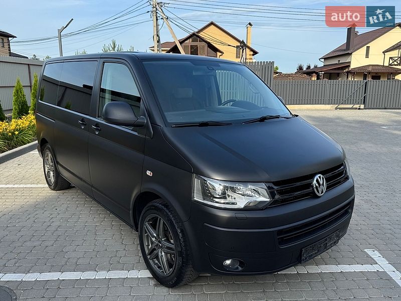 Минивэн Volkswagen Multivan 2013 в Виннице