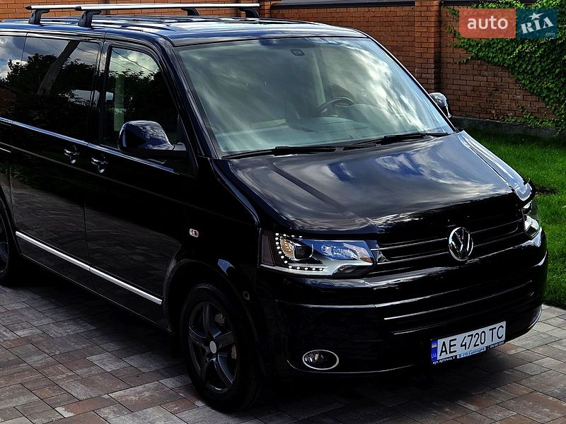 Мінівен Volkswagen Multivan 2014 в Дніпрі