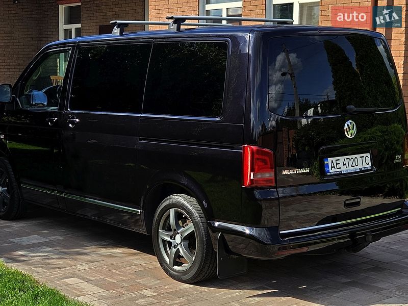 Мінівен Volkswagen Multivan 2014 в Дніпрі