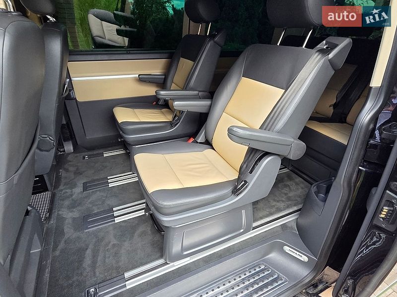 Мінівен Volkswagen Multivan 2014 в Дніпрі