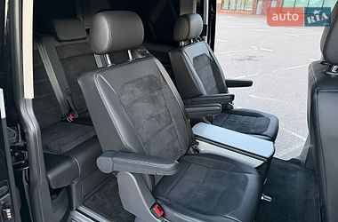Мінівен Volkswagen Multivan 2019 в Києві