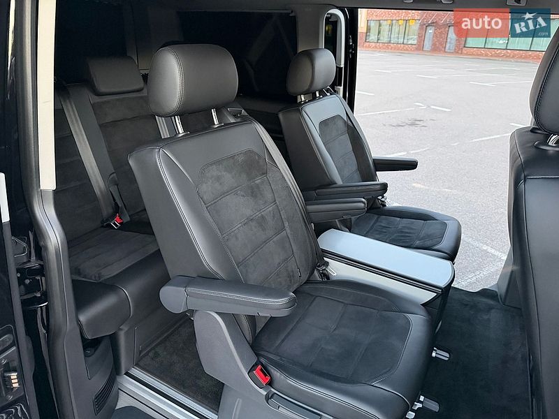 Мінівен Volkswagen Multivan 2019 в Києві