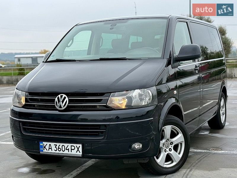 Минивэн Volkswagen Multivan 2013 в Киеве