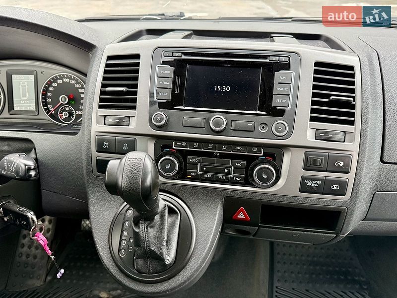 Минивэн Volkswagen Multivan 2013 в Киеве