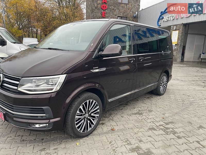 Минивэн Volkswagen Multivan 2016 в Луцке