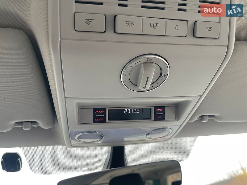 Минивэн Volkswagen Multivan 2016 в Луцке