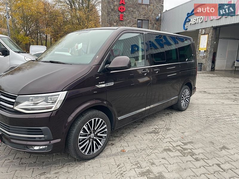 Минивэн Volkswagen Multivan 2016 в Луцке