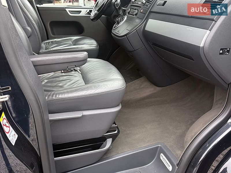 Минивэн Volkswagen Multivan 2011 в Луцке фото 13 Минивэн Volkswagen Multivan 2011 в Луцке