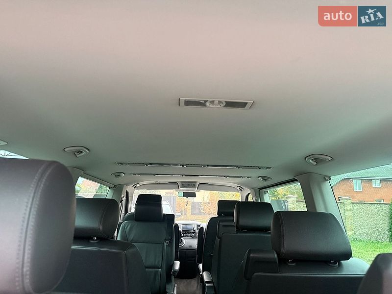 Минивэн Volkswagen Multivan 2011 в Луцке фото 10 Минивэн Volkswagen Multivan 2011 в Луцке