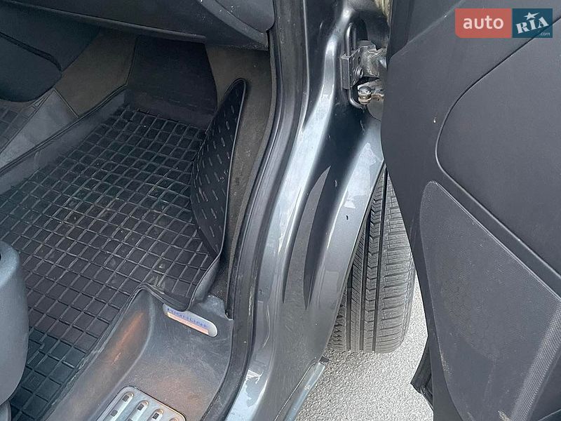 Дом на колесах Volkswagen Multivan 2011 в Харькове фото 30 Дом на колесах Volkswagen Multivan 2011 в Харькове