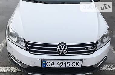 Универсал Volkswagen Passat Alltrack 2014 в Киеве