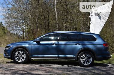 Універсал Volkswagen Passat Alltrack 2016 в 