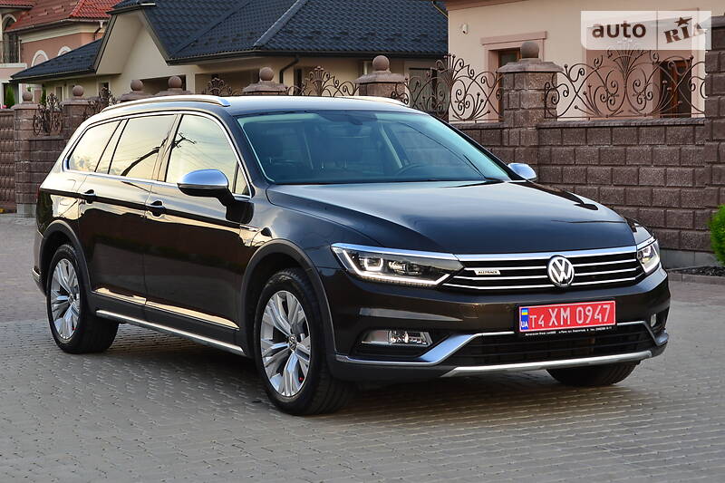 Універсал Volkswagen Passat Alltrack 2017 в Рівному