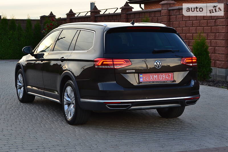Універсал Volkswagen Passat Alltrack 2017 в Рівному