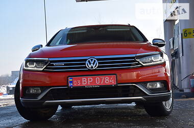 Универсал Volkswagen Passat Alltrack 2017 в Дрогобыче