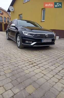 Универсал Volkswagen Passat Alltrack 2016 в Гусятине