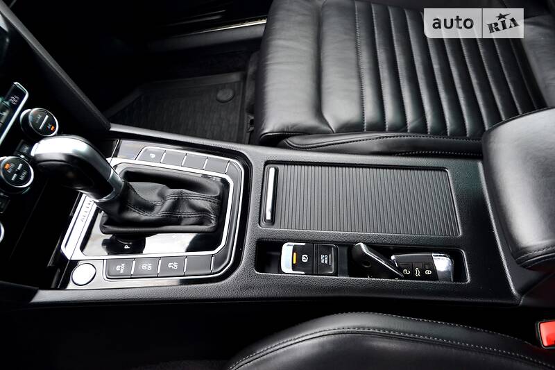 Универсал Volkswagen Passat Alltrack 2017 в Хмельницком