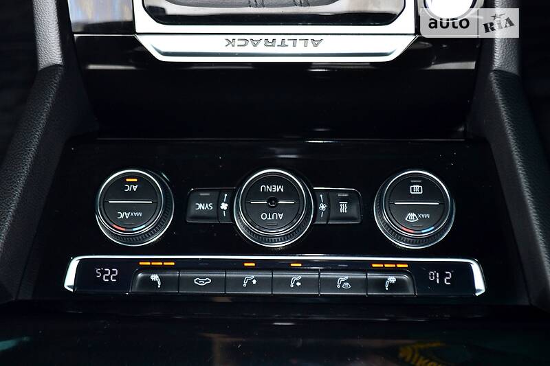 Универсал Volkswagen Passat Alltrack 2017 в Хмельницком