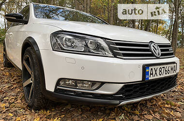 Универсал Volkswagen Passat Alltrack 2012 в Львове