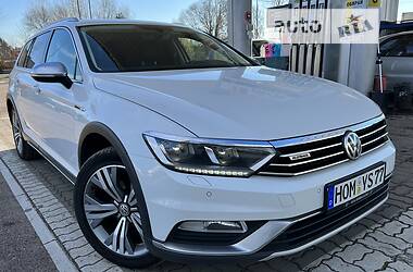 Универсал Volkswagen Passat Alltrack 2016 в Дрогобыче