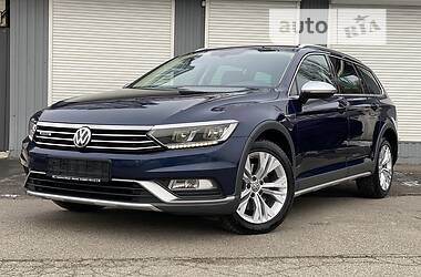 Volkswagen Passat TDI ( л.с.) 7-DSG - цены, характеристики, комплектация.