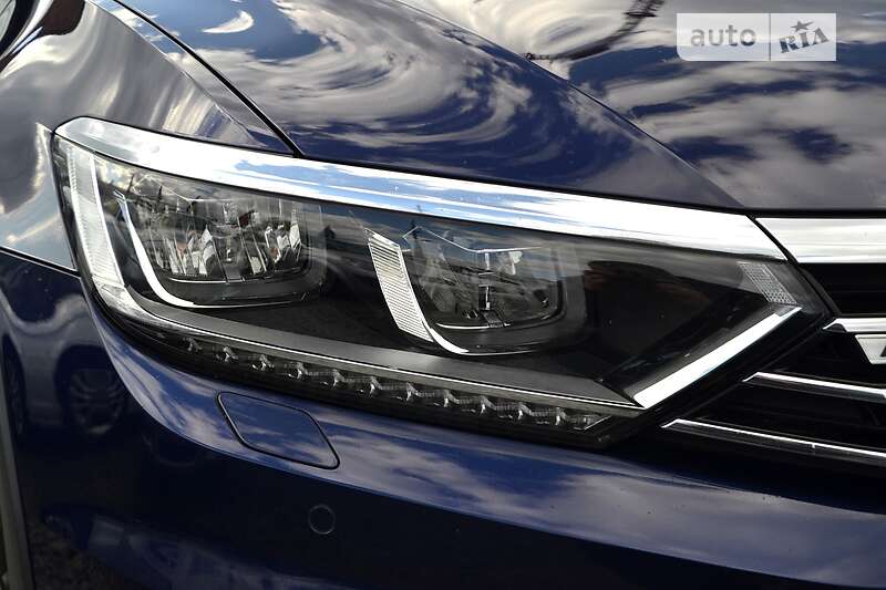 Универсал Volkswagen Passat Alltrack 2018 в Хмельницком