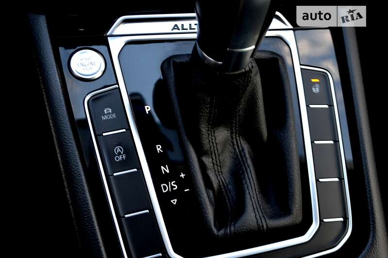 Универсал Volkswagen Passat Alltrack 2018 в Хмельницком