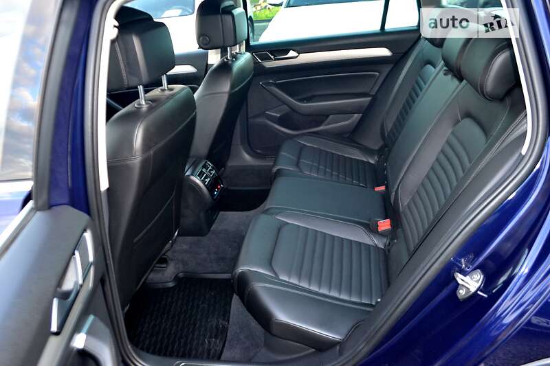 Универсал Volkswagen Passat Alltrack 2018 в Хмельницком