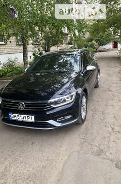 Универсал Volkswagen Passat Alltrack 2017 в Подольске