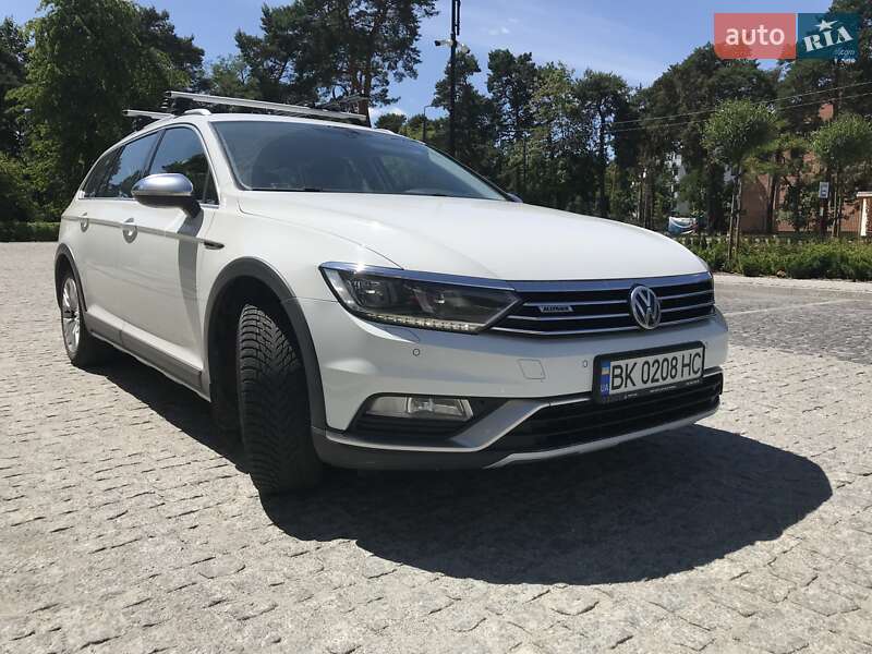 Универсал Volkswagen Passat Alltrack 2017 в Ровно