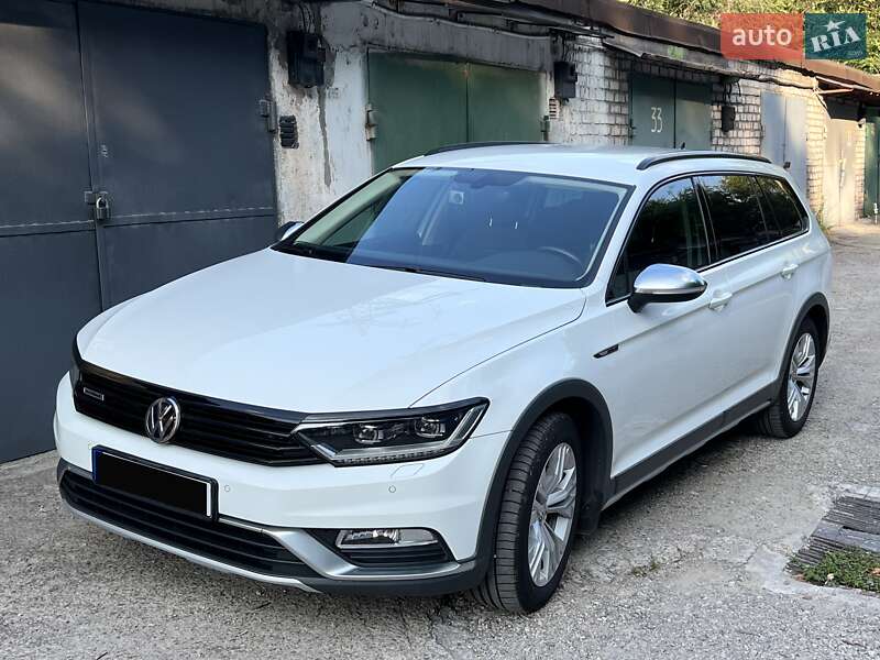 Универсал Volkswagen Passat Alltrack 2017 в Запорожье