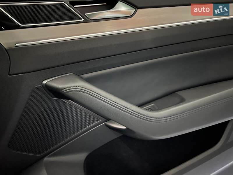 Универсал Volkswagen Passat Alltrack 2017 в Запорожье