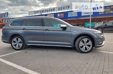 Універсал Volkswagen Passat Alltrack 2016 в Калуші