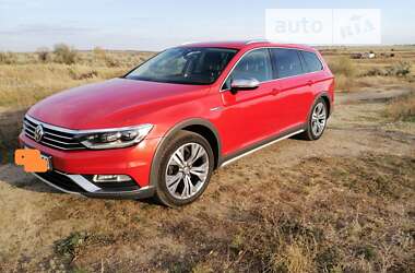 Універсал Volkswagen Passat Alltrack 2016 в Дніпрі