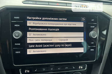 Универсал Volkswagen Passat Alltrack 2018 в Киеве