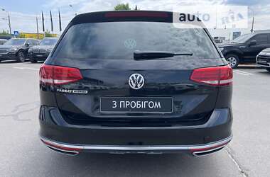 Універсал Volkswagen Passat Alltrack 2016 в Києві