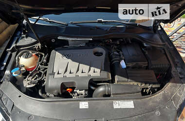 Универсал Volkswagen Passat Alltrack 2012 в 