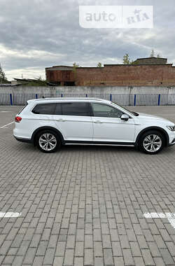 Универсал Volkswagen Passat Alltrack 2016 в Тернополе