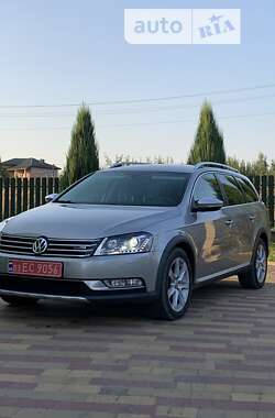 Універсал Volkswagen Passat Alltrack 2013 в Дрогобичі