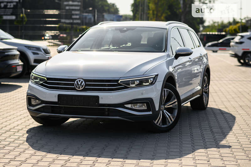 Універсал Volkswagen Passat Alltrack 2019 в Львові