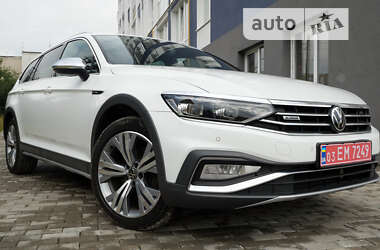 Универсал Volkswagen Passat Alltrack 2021 в Львове