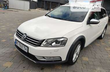 Универсал Volkswagen Passat Alltrack 2014 в Городке