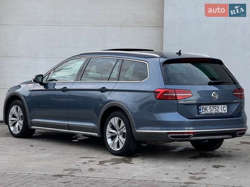 Универсал Volkswagen Passat Alltrack 2017 в Сарнах