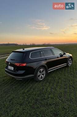 Універсал Volkswagen Passat Alltrack 2019 в 
