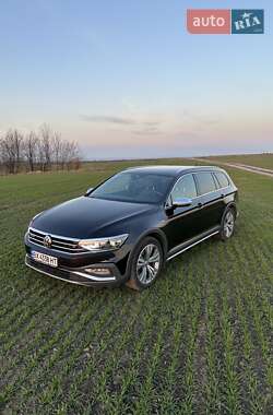 Універсал Volkswagen Passat Alltrack 2019 в 