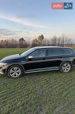 Універсал Volkswagen Passat Alltrack 2019 в 