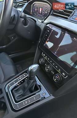 Універсал Volkswagen Passat Alltrack 2019 в 