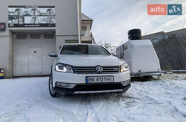 Универсал Volkswagen Passat Alltrack 2012 в Ровно